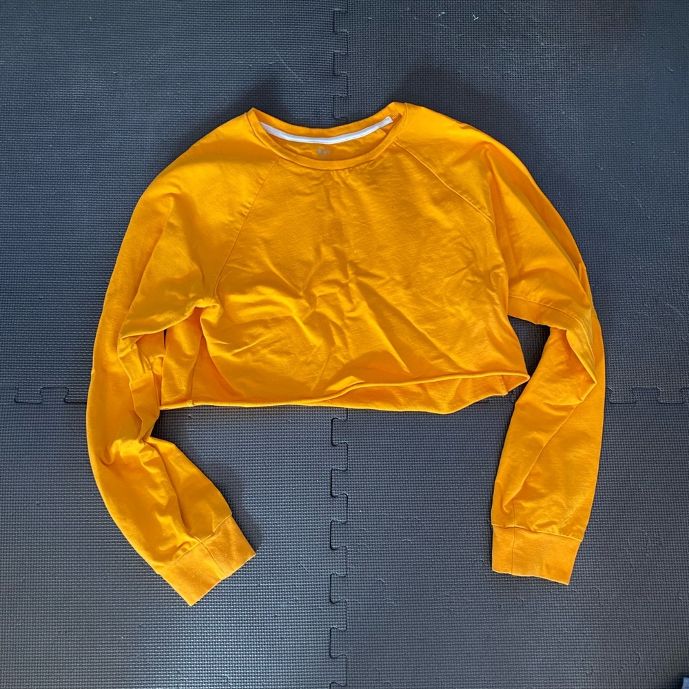 KFT crop top, M